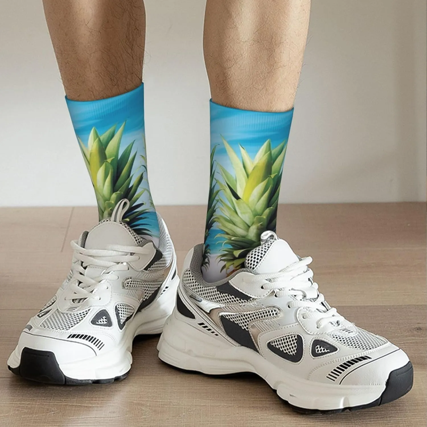 Crew Athletic Socks Moisture-Wicking Running Sock Summer Pineapples Casual Calf Socks for Men Women
