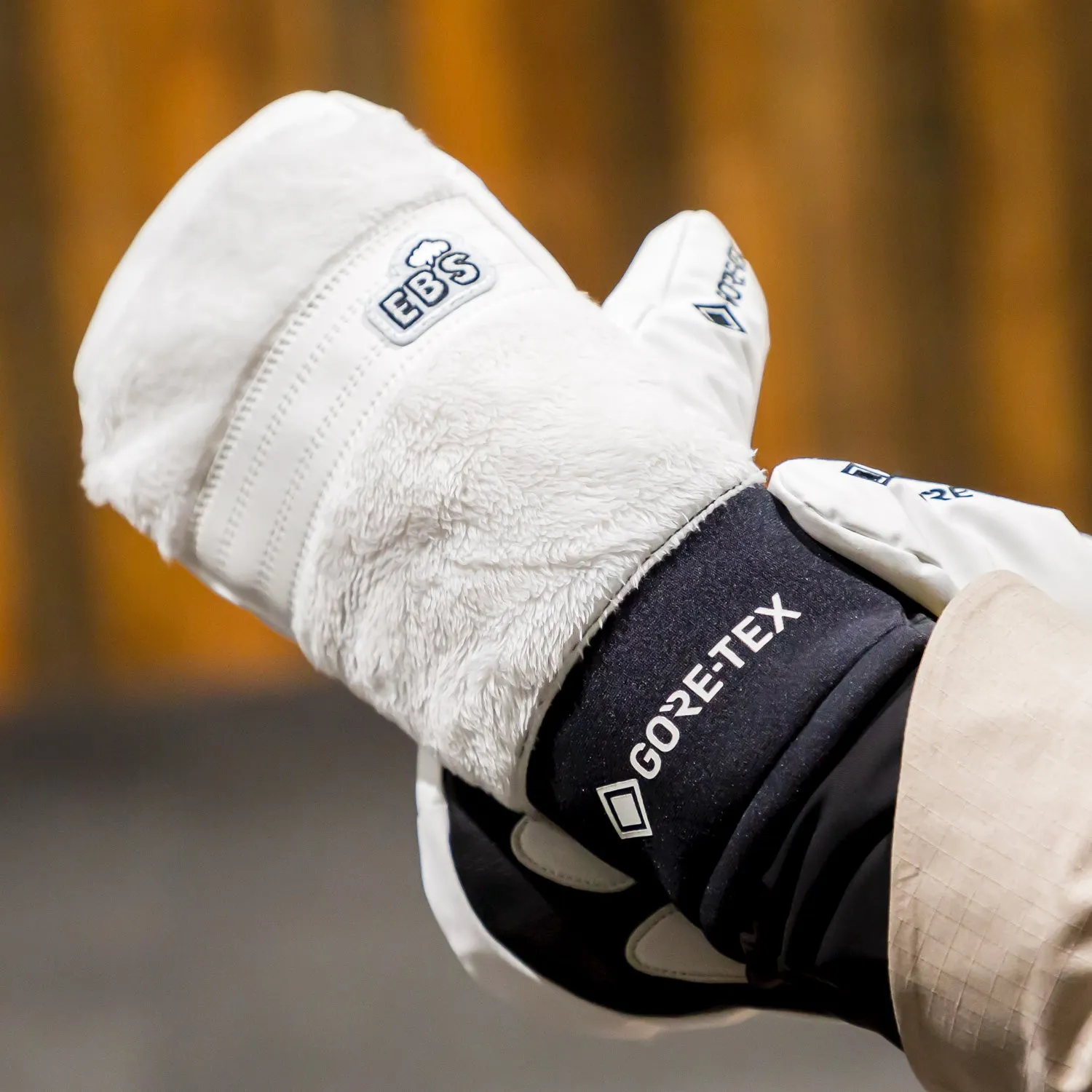 GORE-TEX EXCLUSIVE