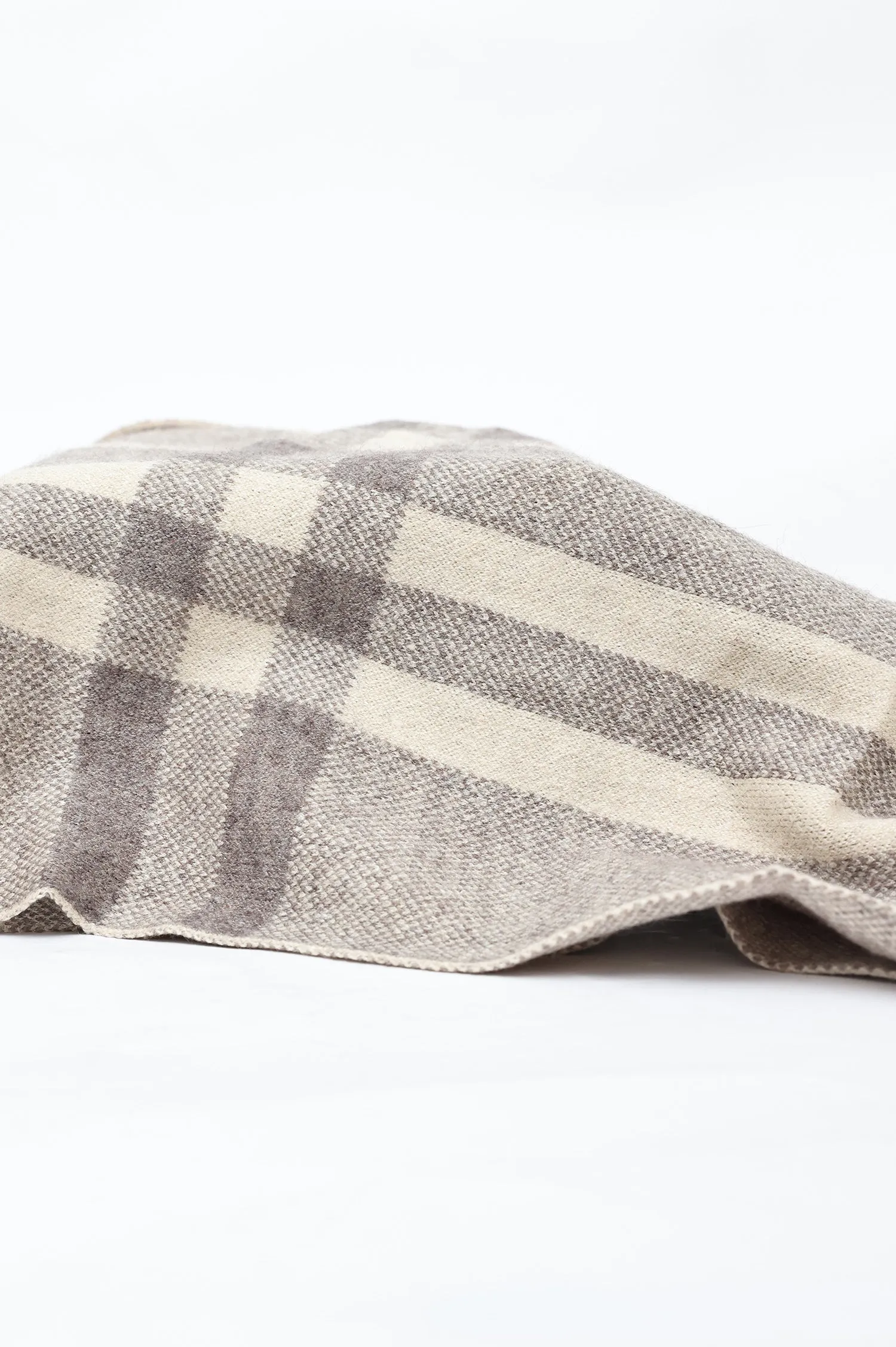 PLAID BORDER SCARF-KHAKI
